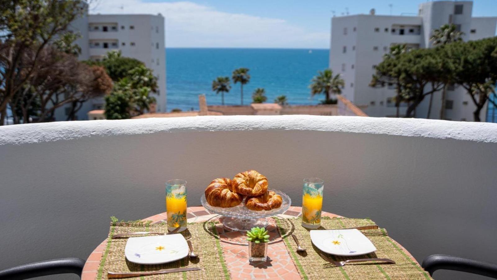 Beachfront Apartment In Calahonda MIJAS COSTA Exteriér fotografie